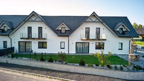 Velka Lomnica Apartment | Guest Favorite: Tatra Green - 4-Star Family-Friendly Stay