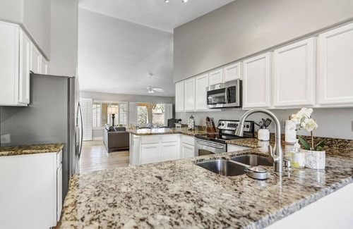Tatum Ranch House | Tranquil Getaway in a Convenient Location with Top Amenities