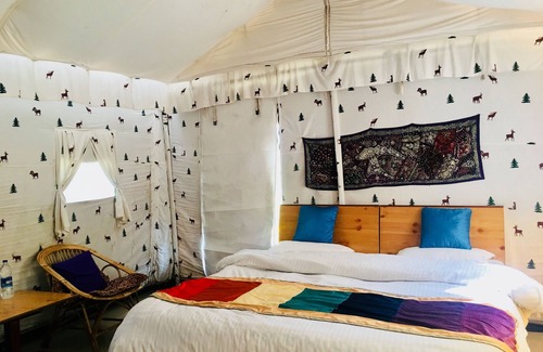 Bir Hotel | Cozy Retreat at Tatva Bir Tents with Pool and Dining