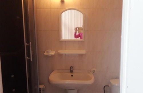 Gelendzhik House | Cozy Tatyana Guest House: Rated 9/10 with Kitchen & Breakfast