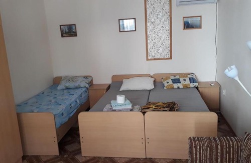 Gelendzhik House | Cozy Tatyana Guest House: Rated 9/10 with Kitchen & Breakfast