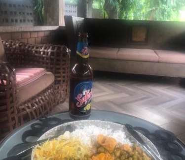 Ukonga House | Cozy Tatys Homestay: Family-Friendly with Breakfast & Kitchen