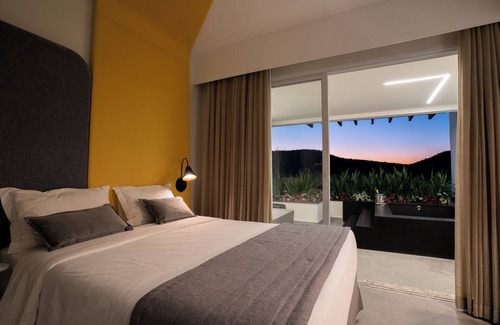 Santo Antonio da Barra Hotel | Relax at Tauá Resort & Convention Alexânia with Pool Access