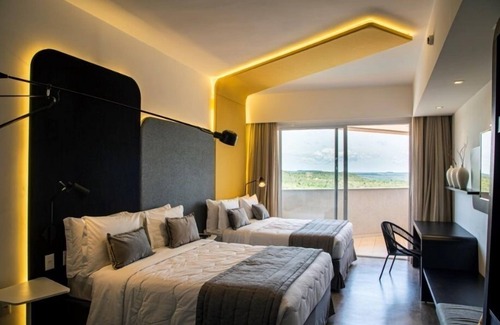 Santo Antonio da Barra Hotel | Relax at Tauá Resort & Convention Alexânia with Pool Access