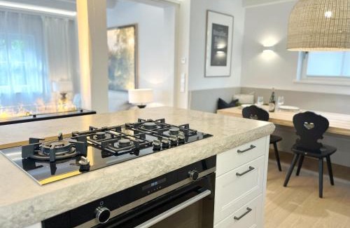 Rothenburg ob der Tauber House | TauberChalet I Privates Boutique-Ferienhaus mit Whirlpool, Sauna, Garten, Naturmagie & ZellBoost für bis 7 Personen