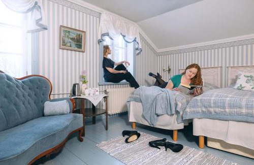 Toivakka Hotel | Pet-Friendly Taulun Kartano with Oceanfront Spa & Beach Access