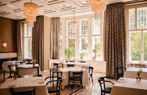 Zeltweg Hotel | Top-Rated Hotel Steirerschlössl with Hot Tub & Pet Friendly