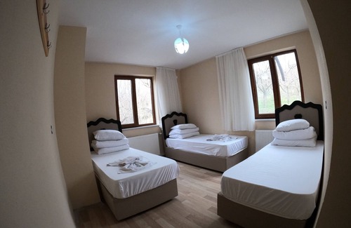 Camardı House | Top-Rated Taurus Guest House with Hot Tub & Breakfast