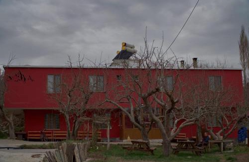 Camardı House | Family-Friendly Taurus Guest House with Kitchen Access