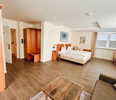 Aldenburg Hotel | Relax at tauwerk Hotel: Family-Friendly with Breakfast