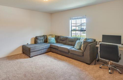 Tavares House | Pet-Friendly Tavares Retreat with Private Yard & Patio