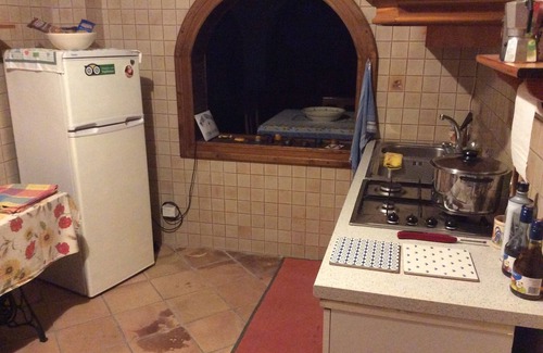 Castromediano Villa | Cozy Tavern Villa Near City Center with Pool & Kitchen