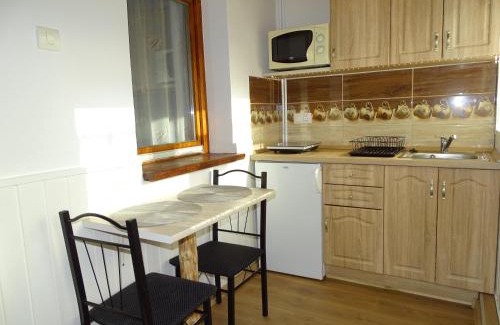 Szentgotthard House | Oceanfront Retreat at Tavi Vendégház with Family-Friendly Amenities