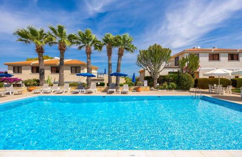 Latchi Apartment | Unwind at Tavros Hotel Apartments with Pool & Family Amenities