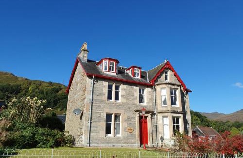Killin House | Pet-Friendly 4-Star Tayview with Exceptional Guest Ratings