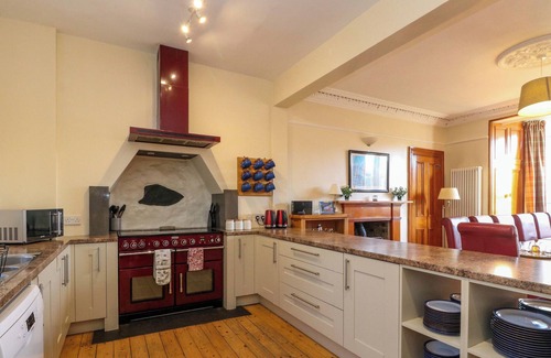 Killin Cottage | Explore TAYVIEW: Pet-Friendly Cottage with Spa & Hot Tub
