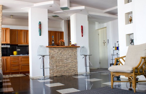 mtatsminda Apartment | Top-rated Tbilisi Center 4-Room Apartment with Spa & Kitchen