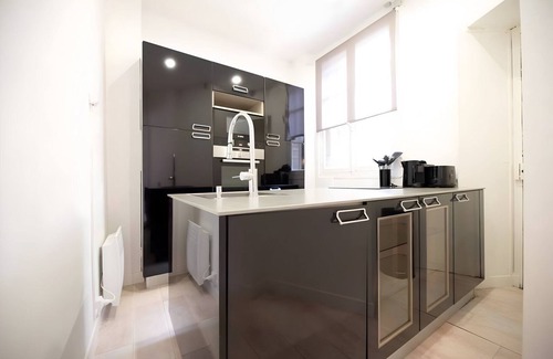 Faubourg Saint-Germain Apartment | TBS 323 - Superb apartment with Eiffel Tower view