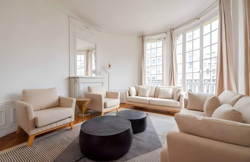 Faubourg Saint-Germain Apartment | TBS 323 - Superb apartment with Eiffel Tower view