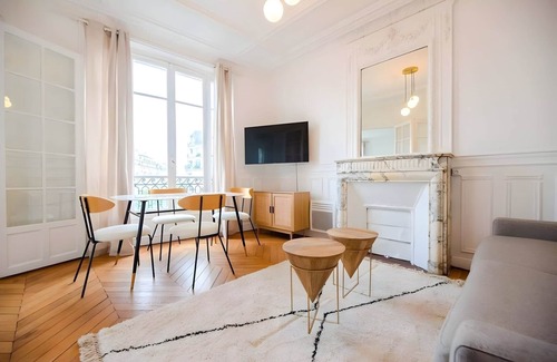 Faubourg Saint-Germain Apartment | TBS 323 - Superb apartment with Eiffel Tower view