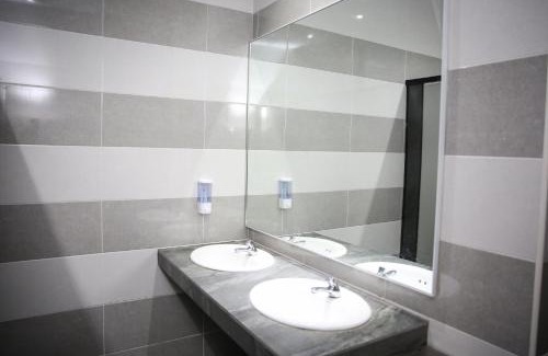 Bandar Tun Razak Hotel | Affordable Comfort at TBS Rest & Go Transit Motel