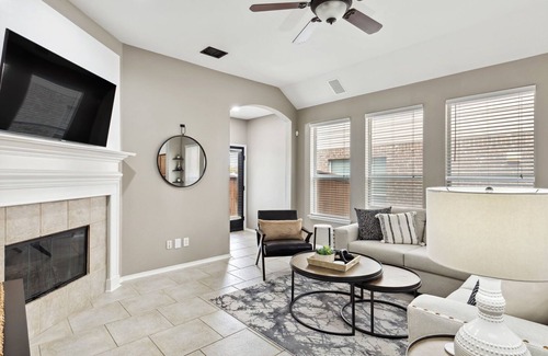 Lantana House | TCH - 3BR/2BA Home in Lantana - T2