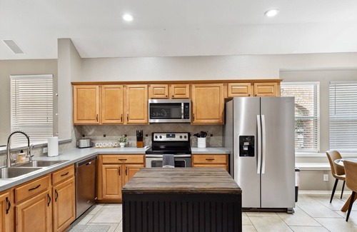 Lantana House | TCH - 3BR/2BA Home in Lantana - T2