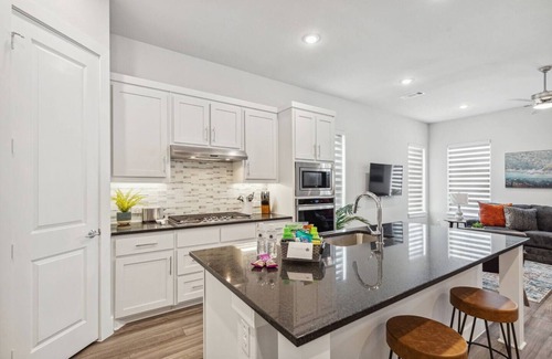 Vickery Meadow House | Pet-Friendly 3BR Home with Pool in Dallas