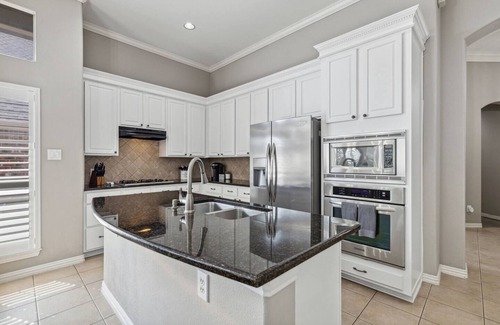 Stewart Creek Estates House | Pet-Friendly 3 BR/2BA Getaway in Frisco - Guest Rated 10/10
