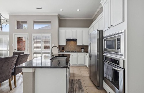 Stewart Creek Estates House | Pet-Friendly 3 BR/2BA Getaway in Frisco - Guest Rated 10/10
