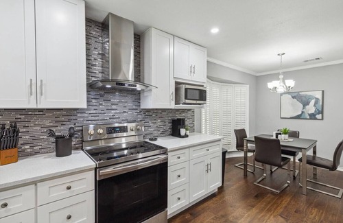 Richardson House | Elegant 4BR/3BA Home in Richardson - Family & Pet Friendly