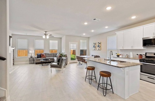 Prosper House | Welcoming 4BR Home in Prosper - Perfect for Families & Pets