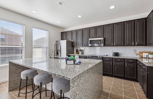 Prosper House | Family-Friendly 4BR Home in Prosper - Perfect for Relaxation