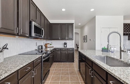 Prosper House | Family-Friendly 4BR Home in Prosper - Perfect for Relaxation