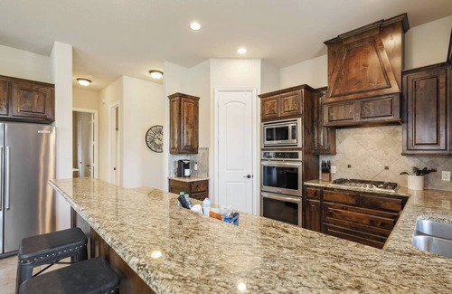 Frisco House | Family-Friendly 4BR Home with Kitchen in West Frisco
