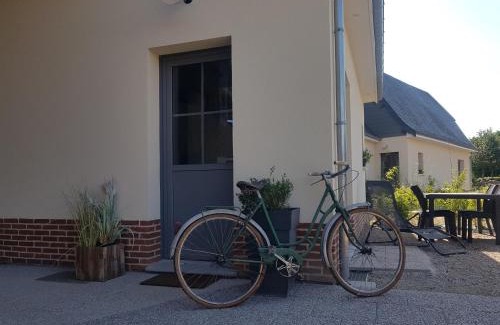 Bouillancourt-en-Sery House | Relax at Tchio Batteux: Family-Friendly Gîtes with Spa
