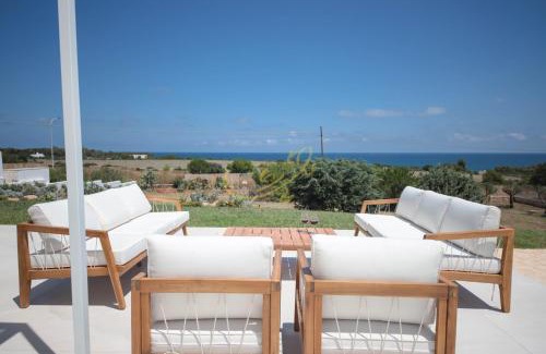 Capitolo Villa | Relaxing Oceanfront Villa Maestrale with Pool & Hot Tub