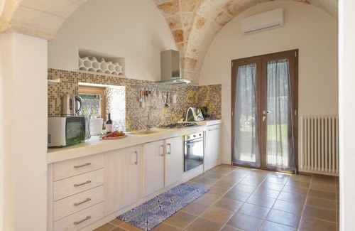 Speziale House | Villa Ricchiari: Family-Friendly Retreat with Private Pool