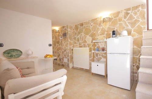 Speziale House | Villa Ricchiari: Family-Friendly Retreat with Private Pool