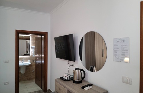 Berat Hotel | Te Gjyshi (at Grandfather)