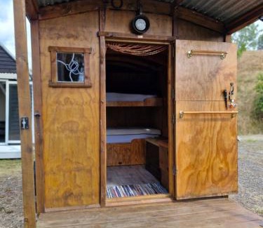 Komata Cabin | Te Punanga O Te Rangimārie
