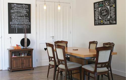 Andijk Apartment | Family-Friendly Retreat at Te Warskip for Budget Travelers