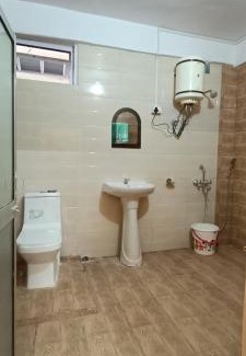 Darjeeling Apartment | Budget-Friendly Tea Corner Guest House: Perfect for Families