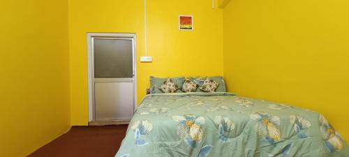 Darjeeling Apartment | Budget-Friendly Tea Corner Guest House: Perfect for Families