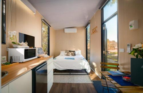 Markwood House | Pet-Friendly Retreat at Tea Garden Creek Farm