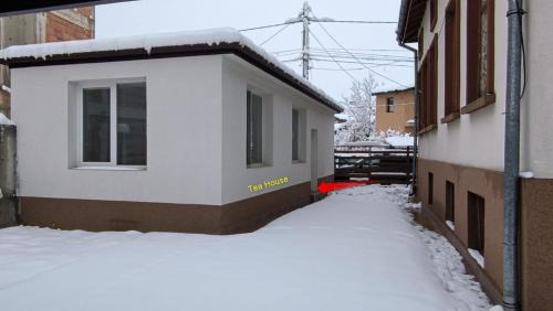 Samokov Apartment | Highly Rated Tea House Samokov: Family and Pet Friendly Stay
