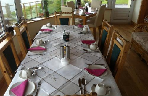 Kincasslagh Bed & Breakfast | Exceptional Teach Donncadh B&B with Oceanfront Amenities
