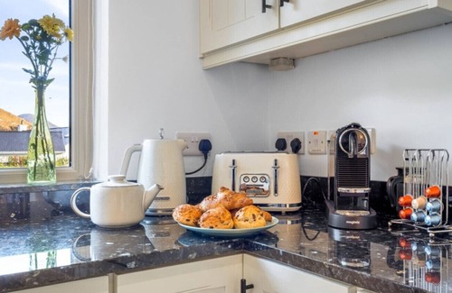 Clifden House | Discover Teach Eile: Family-Friendly Getaway Near Clifden