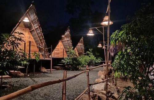 Ambavna House | Pet-Friendly Getaway at Teak Trail with Breakfast Included