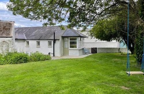 Downpatrick House | Pet-Friendly Retreat at Teal Cottage, Killyleagh